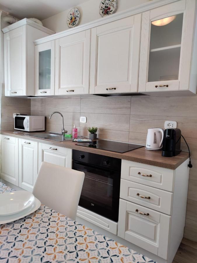 Sweet Apartment - Centre Пескьера-дель-Гарда Экстерьер фото