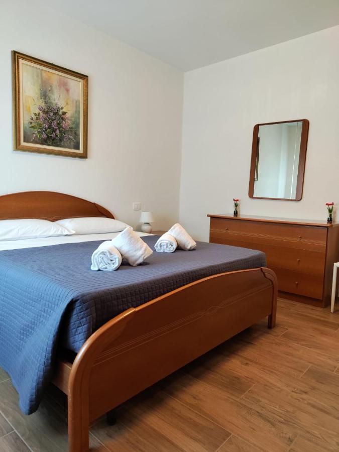 Sweet Apartment - Centre Пескьера-дель-Гарда Экстерьер фото