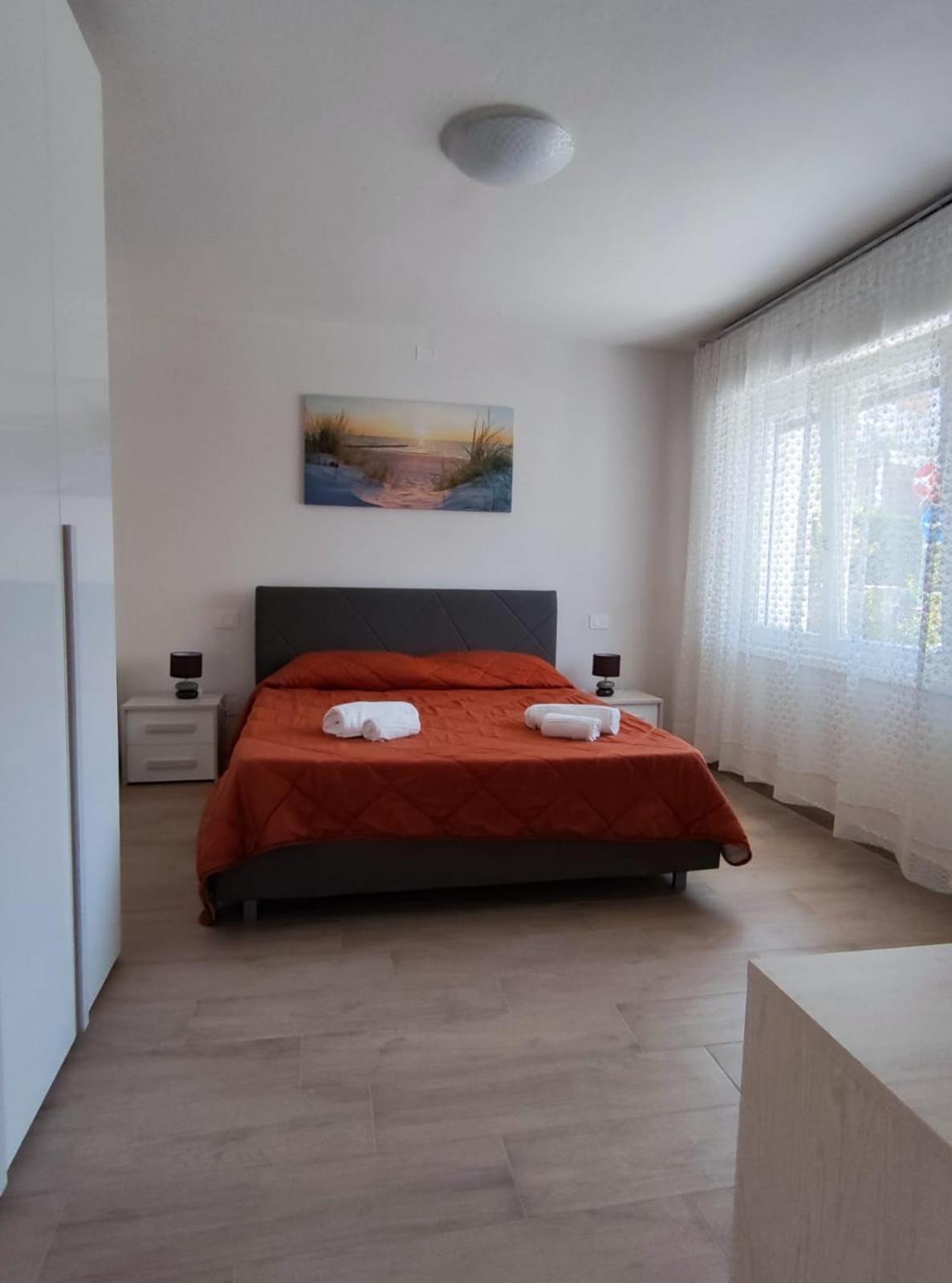 Sweet Apartment - Centre Пескьера-дель-Гарда Экстерьер фото